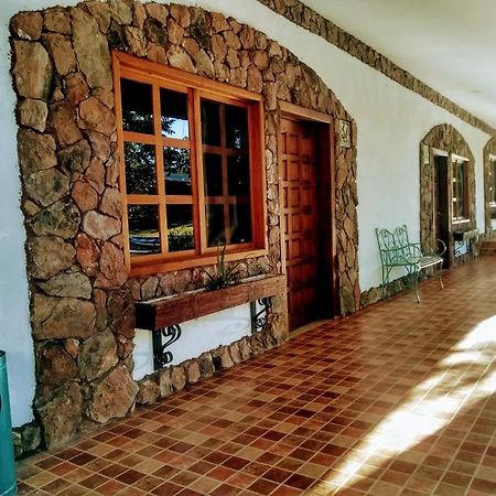 Hotel Hacienda Las Marias Meoqui 外观 照片